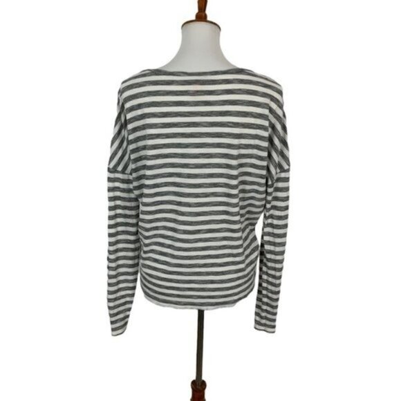 Lucy Women's Long Sleeve Tee Top Medium Gray White - Picture 3 of 5